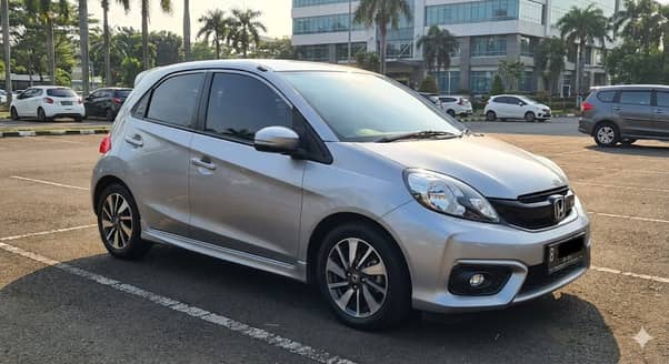 Mobil Brio 12 Rs Cvt