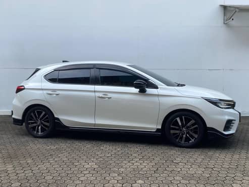 Mobil Honda City Hatchback 15 Rs