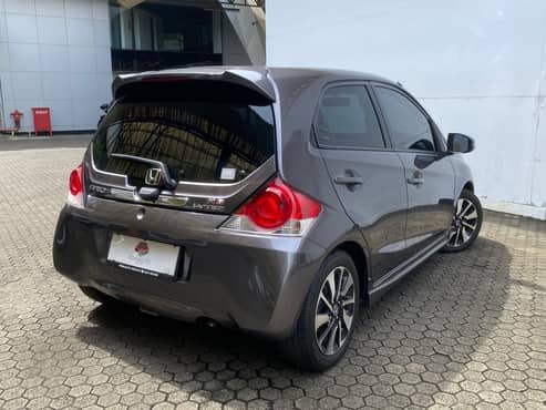 Mobil Brio 12 Rs Cvt 2018