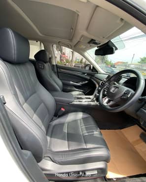 Mobil Honda Accord Ehev