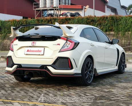Mobil 2017 Honda Civic Type R