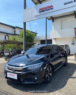 Mobil Honda Civic Turbo